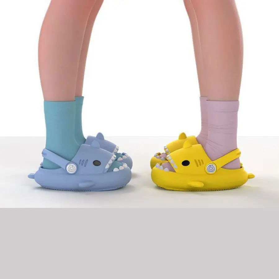 Children Slippers Shark Flip Flops Soft Sole Cartoon Slipper Women Man Bathroom Sandal EVA Non-slip Children Shoes Sandals