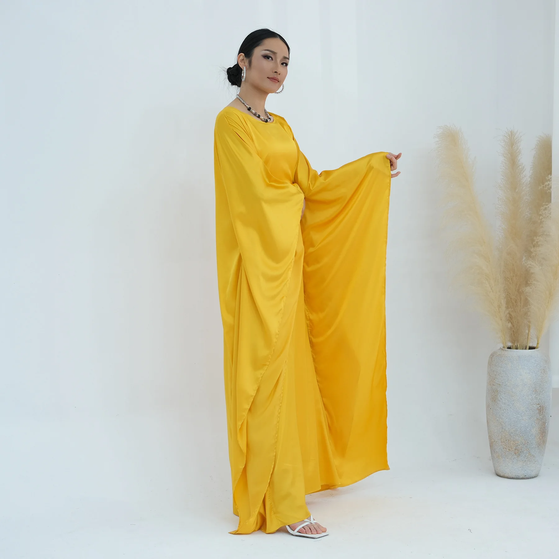 

Eid Djellaba Batwing Sleeve Satin Butterfly Abaya Islam Muslim Maxi Dress Kebaya Women Gown Kaftan Robe Musulmane Femme Vestidos
