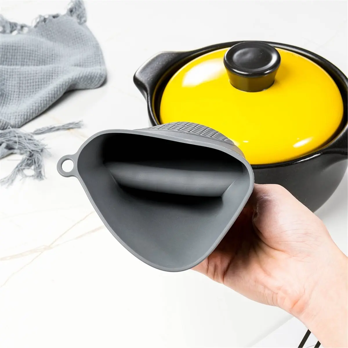 2pcs Oven Mitts Heat Resistance Anti Scalding Thickened Silicone Cooking Pinch Mitts for Home Kitchen