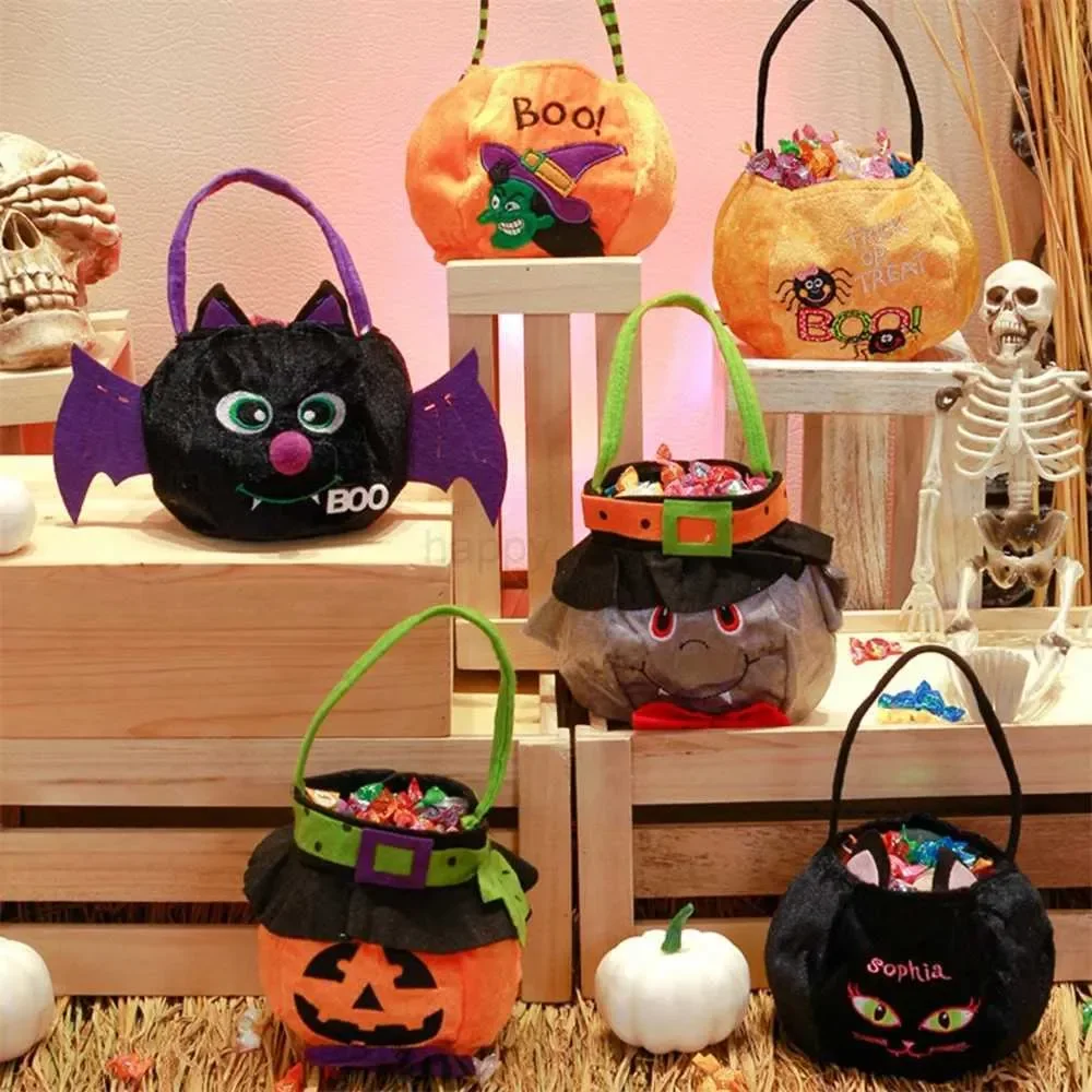 

Halloween Christmas candy bag Gift storage bag Chocolate packaging bag Velvet material human skeleton Bat portable pumpkin bag