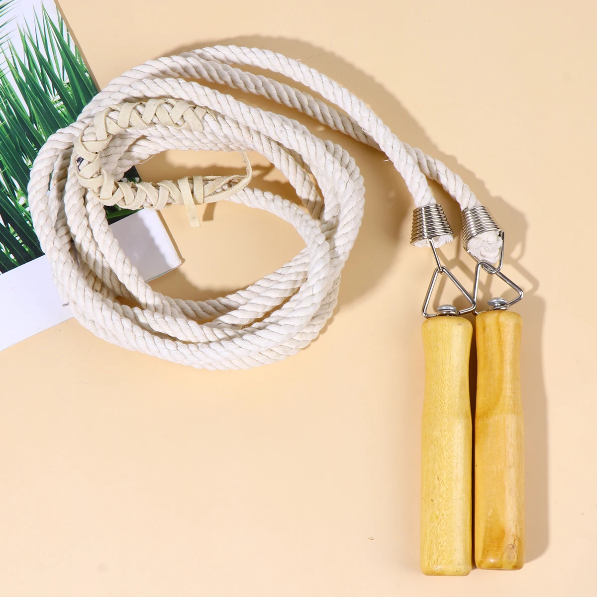 

.Test Jump Rope Durable Jumping Exercise Equipment Wooden Handle Skipping Rope for School (3 Meters)
