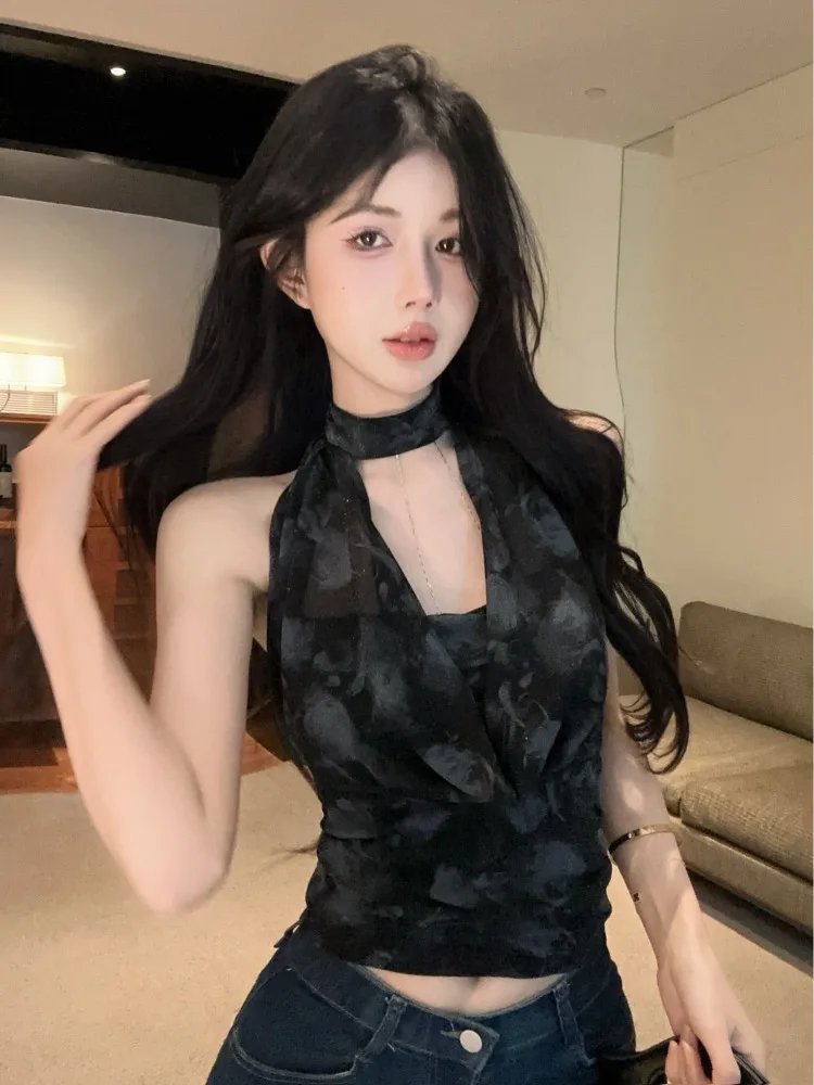 

Korean Style Sexy Short Strapless Crop Top Women's Slim Fit Vest Chain Hanging Neck Design Sleeveless Fashionable Commute Wear