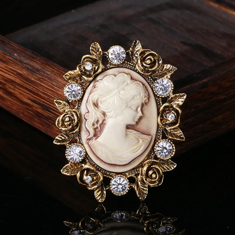 Elegant Women Crystal Human Avatar Vintage Badges High Quality Brooches Pins Clothing Coat Palace Flower Buckle Corsage Pin Gift