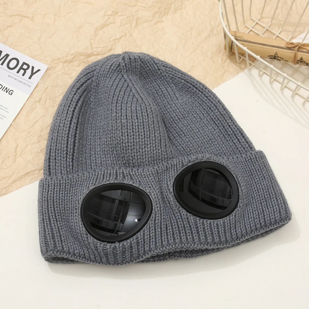 Ausgefallene und niedliche Mütze, warm und bequem für Herbst und Winter, atmungsaktive Strickmütze, lässige und einzigartige Alien-Brillen-Beanie. – Detail 8
