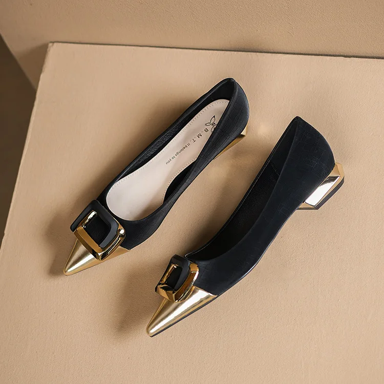 

Single shoe 2026 color blocked low heel shoe Korean version metal color blocked square buckle pointed shallow mouth