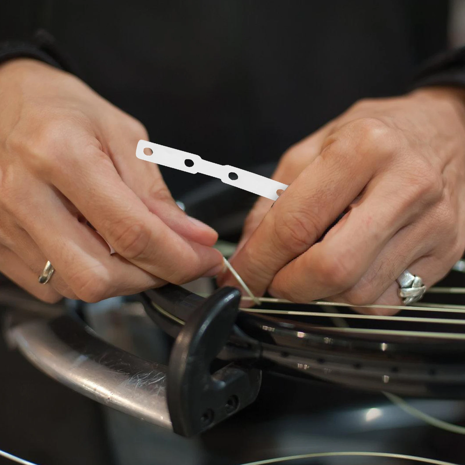 

2Pcs Racket String Guard Protector Silicone Tubing for Badminton Racquet Cord Protector Supplies Badminton Racket Guard