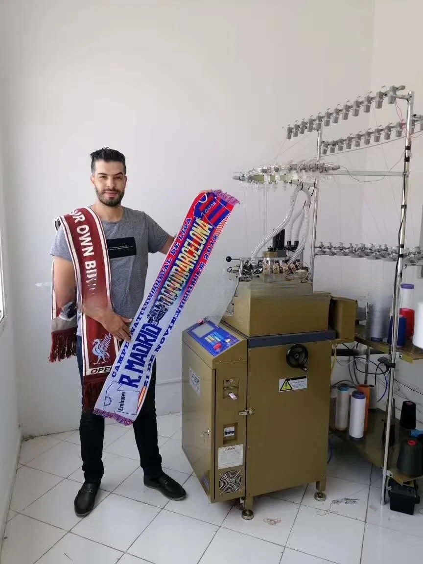 High speed and low noise jacquard knitting hat machine scarf machine, fan scarf machine, socks machine, socks machine
