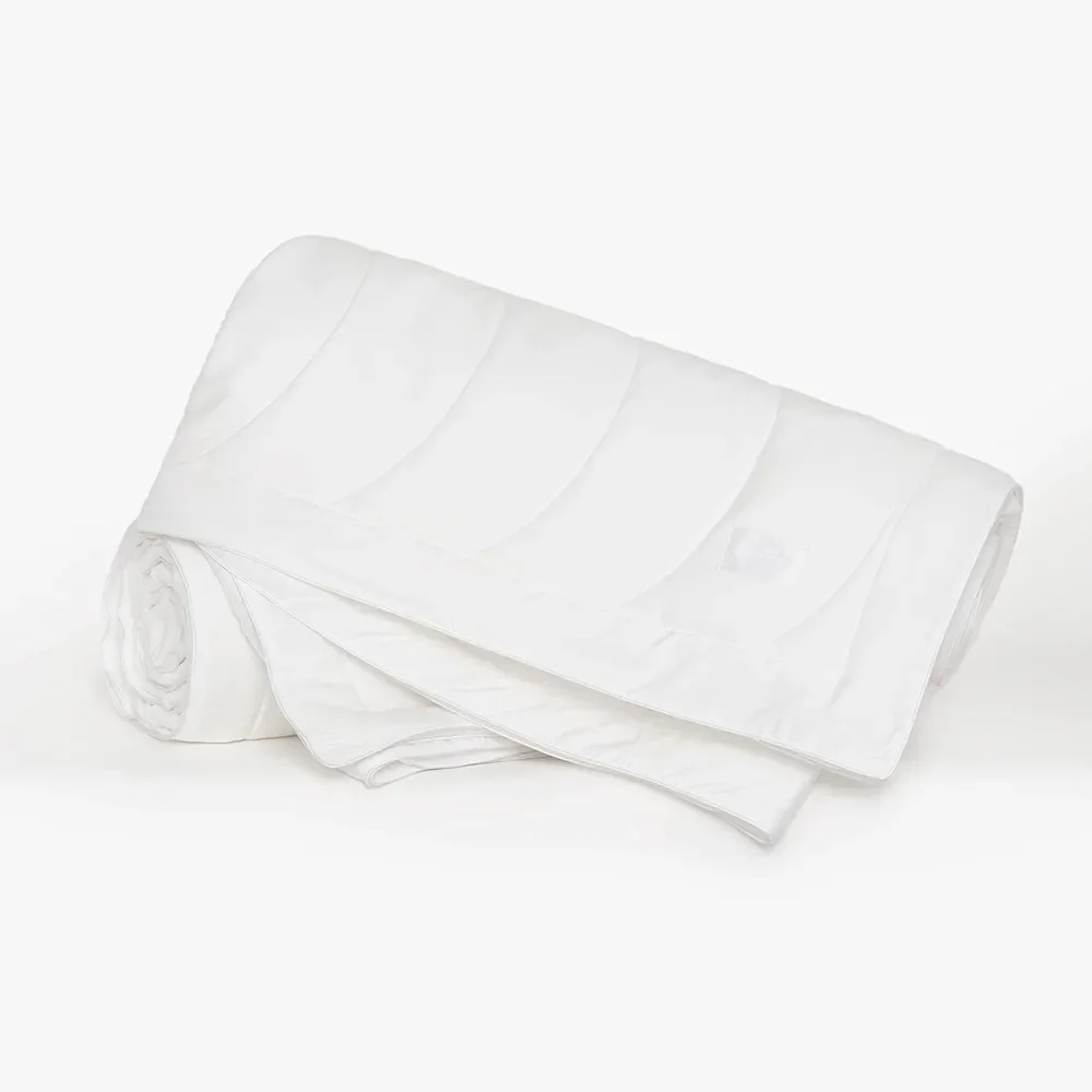 Breeze Comforter - Soft 100% Eucalyptus Lyocell, Cooling, White Lightweight Summer Duvet Insert with Corner Tabs