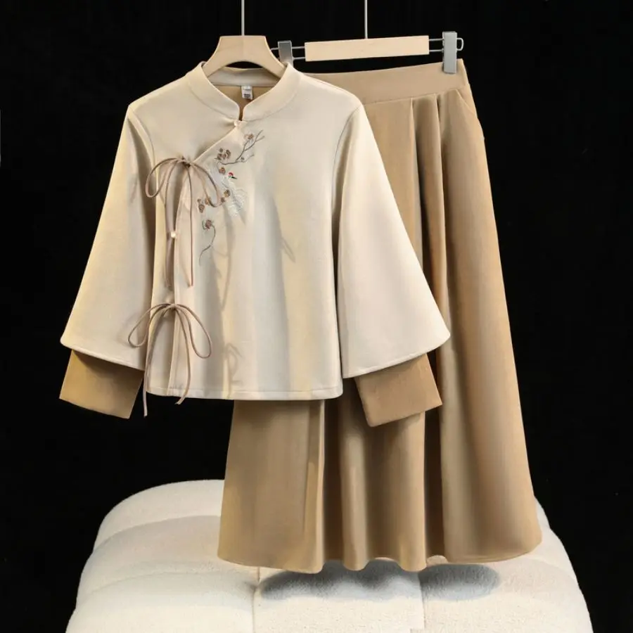 

Новинка 2026: Женский облегающий топ и юбка из оленьего бархата в стиле ретро, цвет хаки, в китайском национальном стиле, улучшенная модель