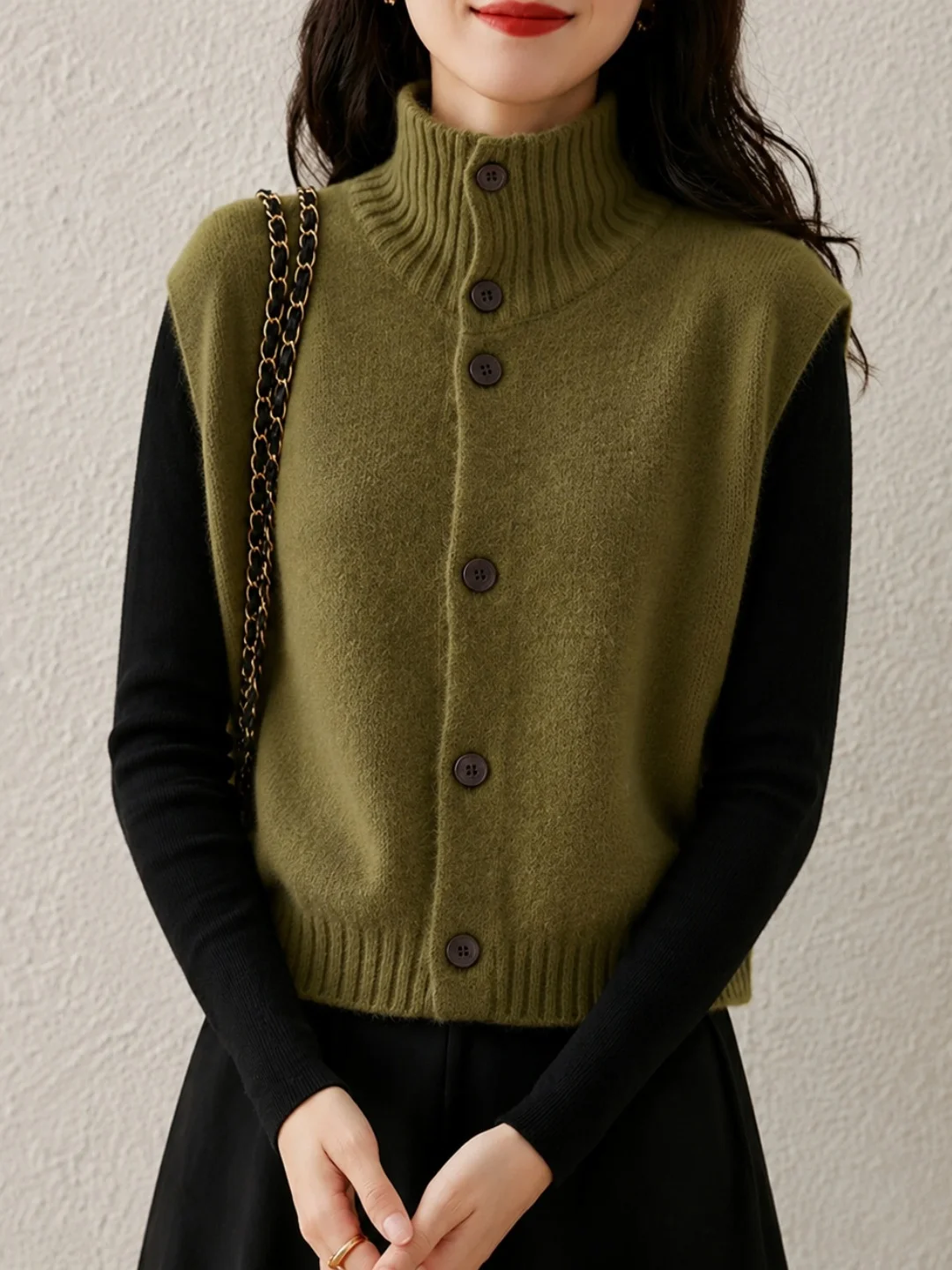 European Design Knitted Vest Single Button Commuter Style New Arrival Versatile High-End Vest Autumn 2026 Fashion Trend