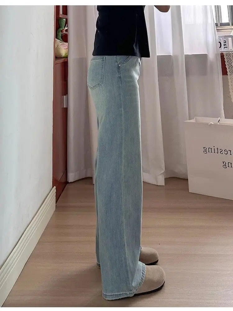 

Осенняя женская одежда, широкие джинсы, женская вышивка, цветочный узор, графическое художественное украшение, женская джинсовая мода, эстетика