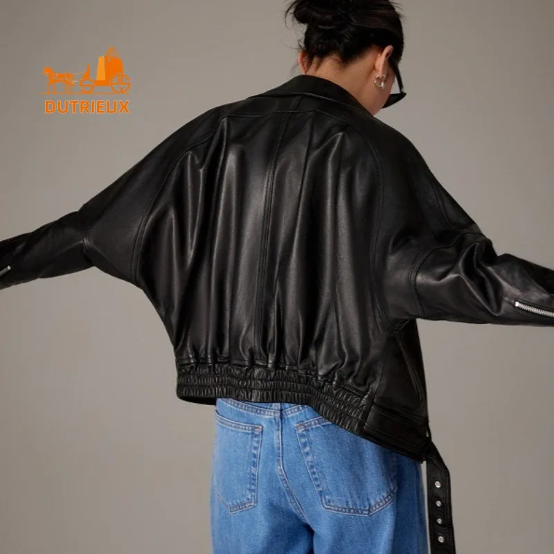 2025 Giacca corta in pelle con risvolto allentato con orlo elastico da donna nuovo autunno 2025, pelle di pecora genuina al 100%, cappotto con linee semplici slim fit