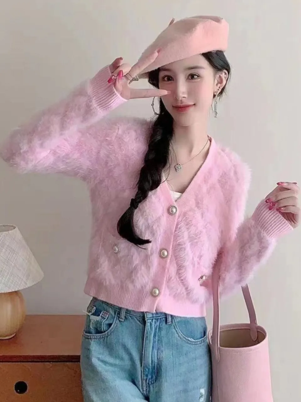 

Pink ort Knitted Sweater Women's Autumn Winter Loose V-Ne Knit Cardigan Outerwear Soft Lazy Sle Faux Mink Velvet