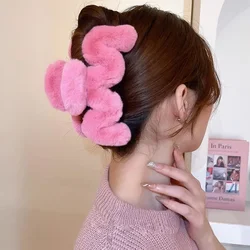 14CM Large M Shape Plush Hair Claw Clip Sweet Dopamine Crab Hair Clip Shark Clip for Woman Korean Autumn Winter Hair Accessory