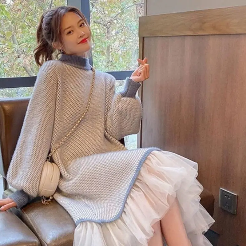 ชุดเดรสไหมพรมทรงหลวมสไตล์ฝรั่งเศส ความยาวปานกลางคลุมเข่า แฟชั่นฤดูใบไม้ร่วงฤดูหนาว 2025 สำหรับผู้หญิง