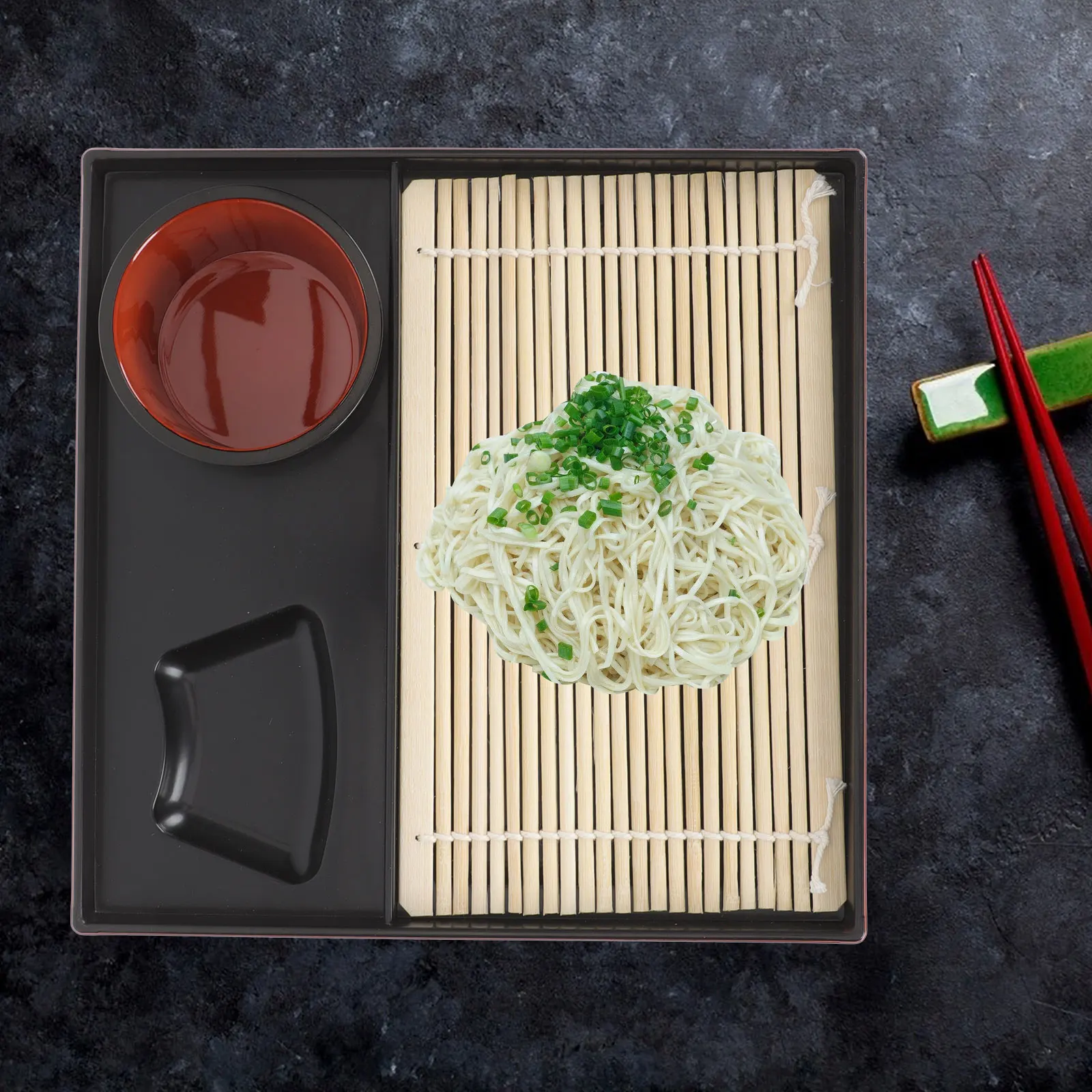 

Тарелки Soba Udon в японском стиле, меламиновые многоразовые моющиеся компактные тарелки для холодной лапши, поднос для еды, миска для рамэна, бамбуковый коврик, квадратный
