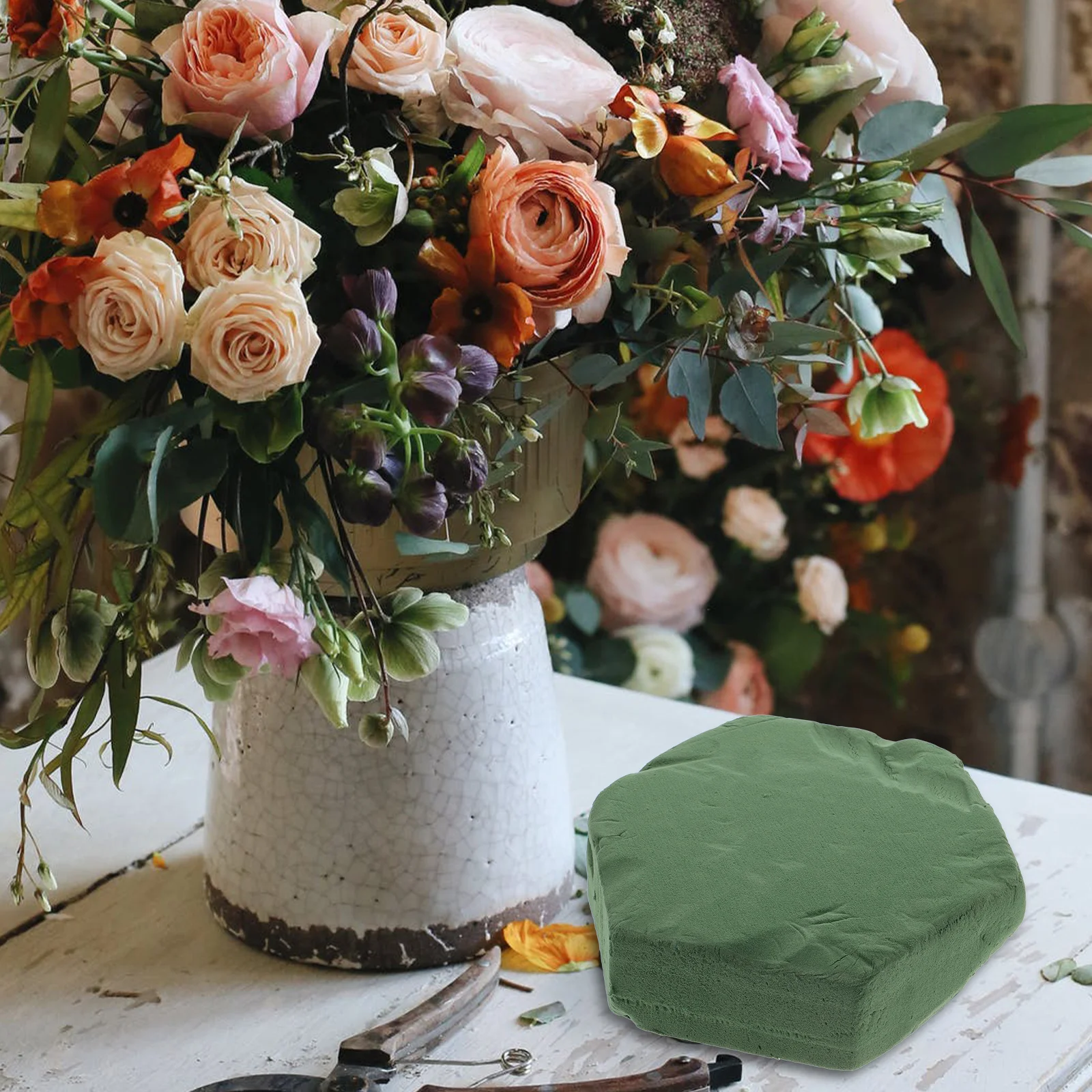 

2pcs Base Arrangement Supplies Water Absorbent Mud Fresh Flowers Holder Blocks Floral Accessories Floral Supplies Flower