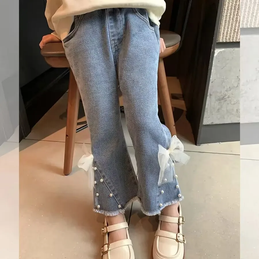 

Girls Jeans 2023 Spring Fashion New Children's Fashionable Pearl Bow Flare Pants Girls Baby Outwear Trousers