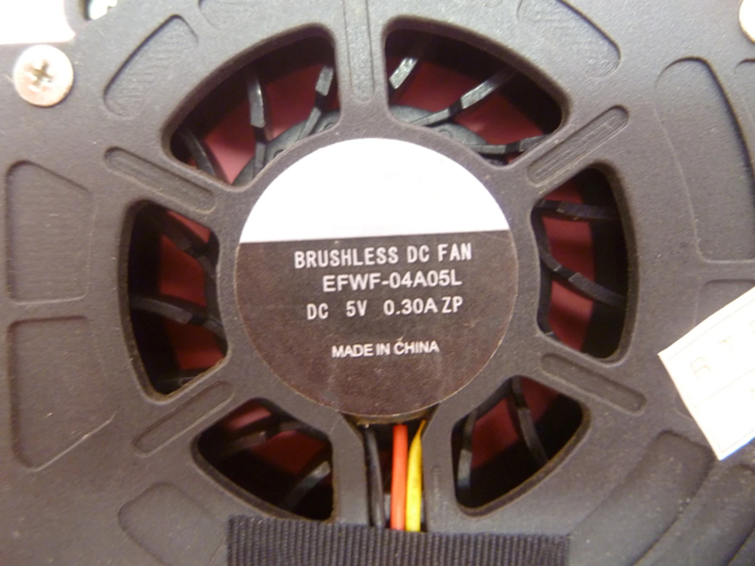 

Охлаждающий вентилятор процессора EFWF-04A05L DC 5 В 0,3 А