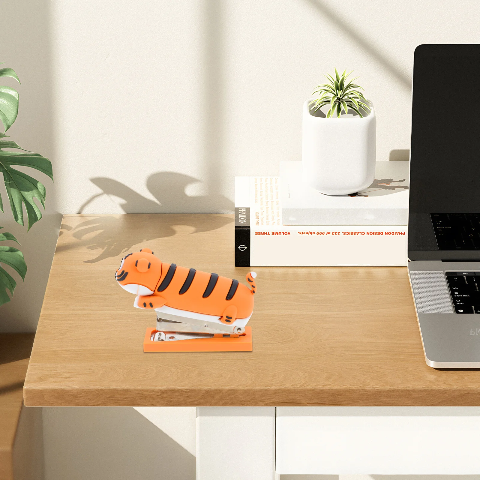 

Tiger Stapler Compact Cute Animal Shaped Desk Supply Portable Mini Cartoon Creative Student Office Supplies Kids Travel