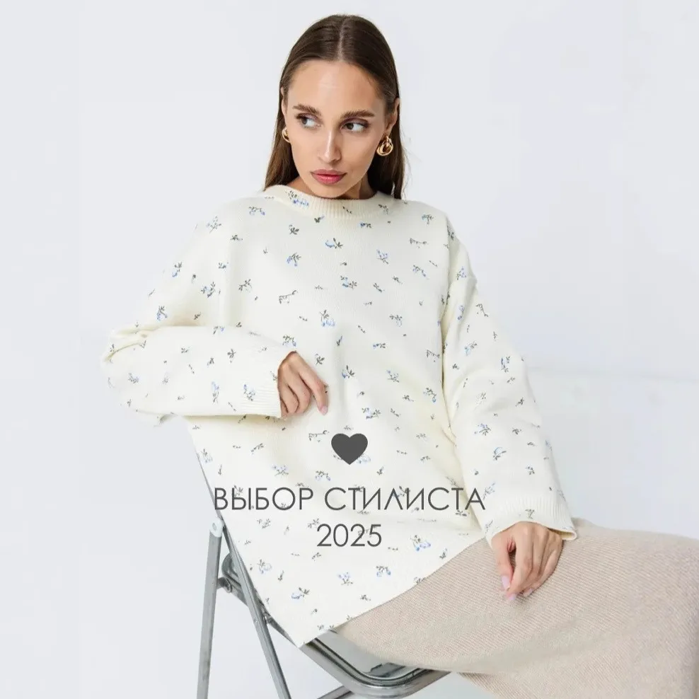 Long Sleeve Pullover Sweater Regular Length Casual with Round Neck Medium Weight Casual Style Winter Print Pattern Women Sweater