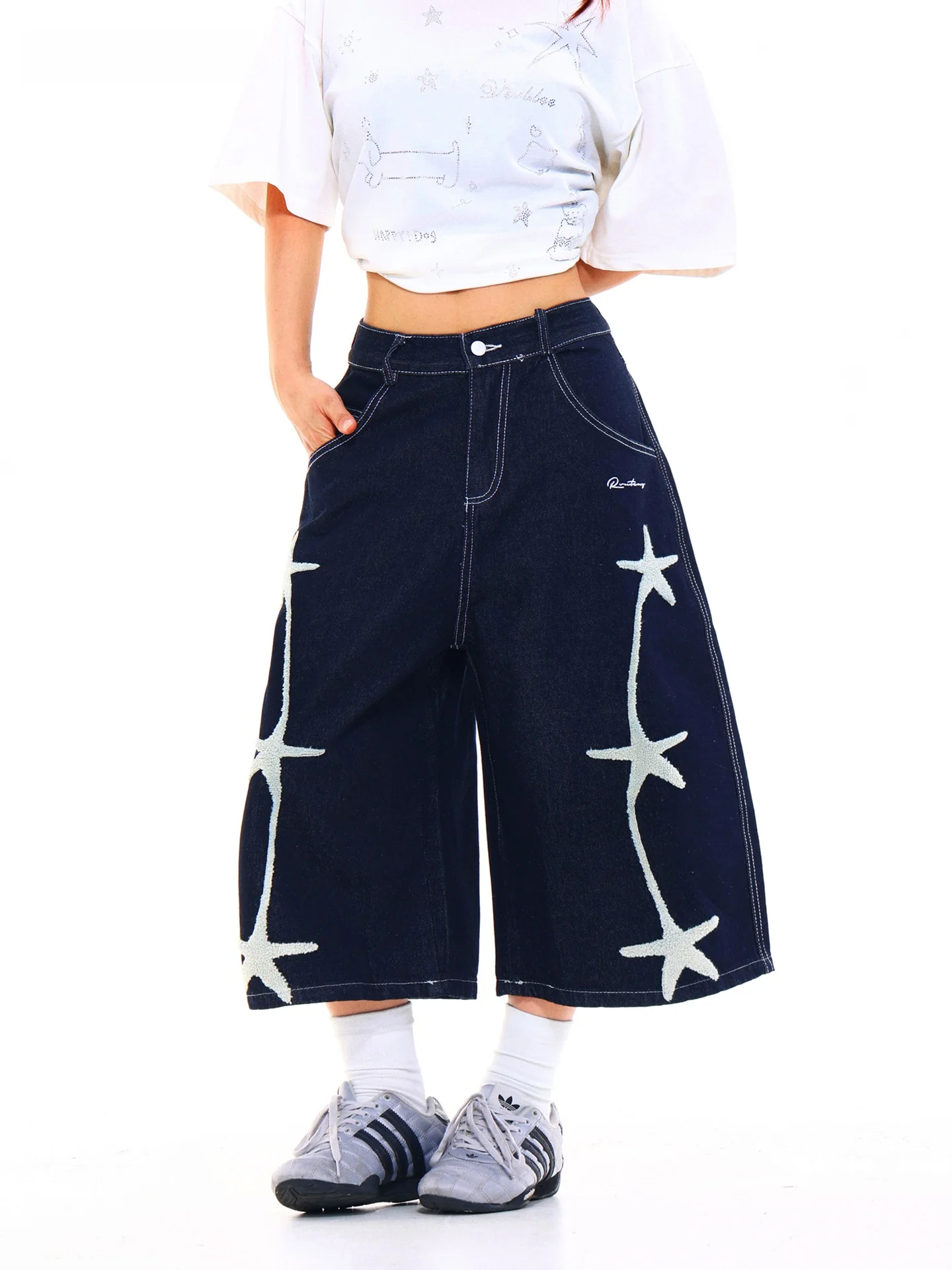 

Light Blue American Style Star Embroidery Loose Slimming Jeans Capri Pants Women's Comfortable Wide Leg Natural Waist Jeans