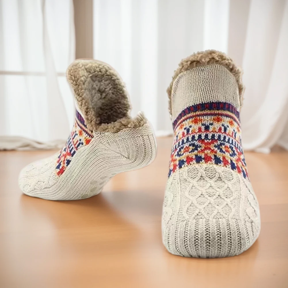 Zapatillas de interior de invierno para hombre y mujer, calcetines antideslizantes para dormitorio, calcetines para dormir, pantuflas térmicas gruesas, suaves para Navidad