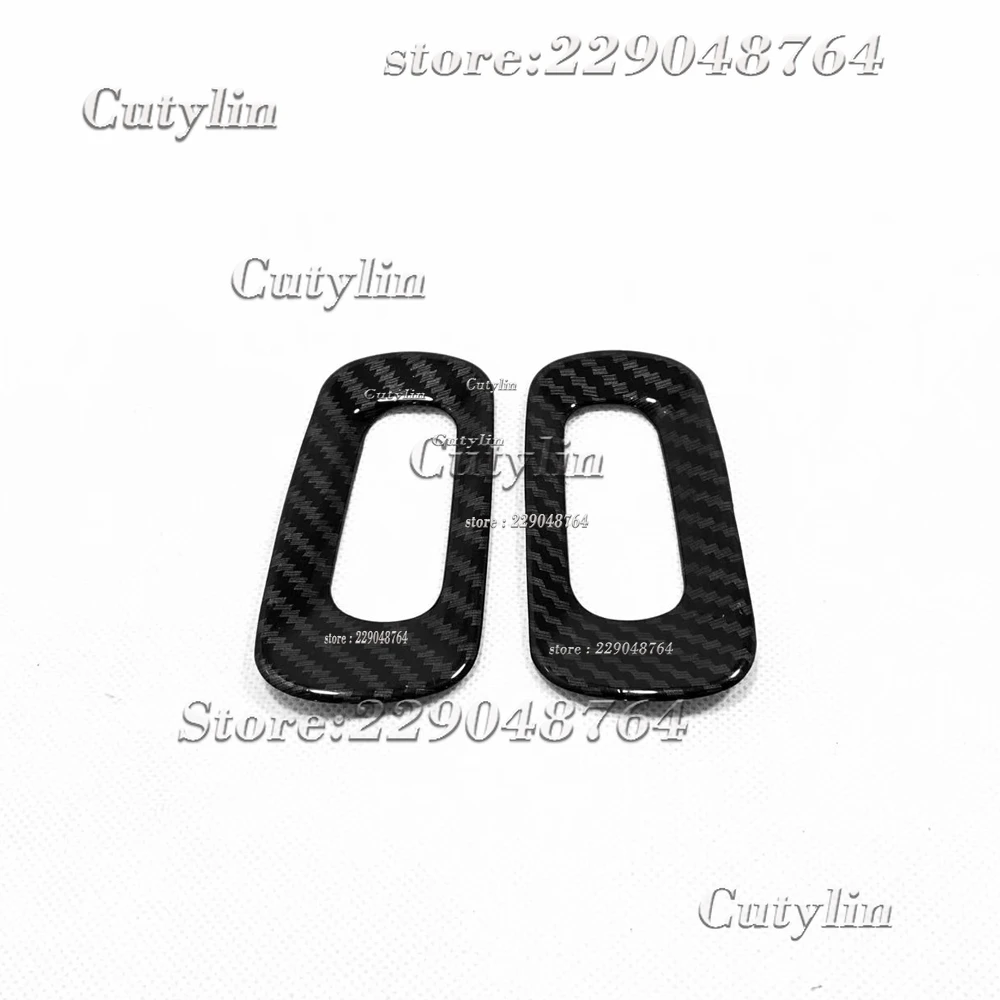 Kit de molduras interiores Volvo XC40 de fibra de carbono 2019-2021 con piezas de moldura del tablero de fibra de carbono negro brillante con una textura tejida distintiva.