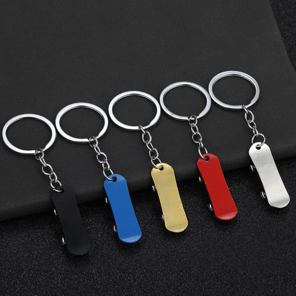 Creative Skateboard Enthusiast Mini Metal Cute Keychain Skate Pendant Key Ring Accessories Personalized Keyring Lover Small Gift