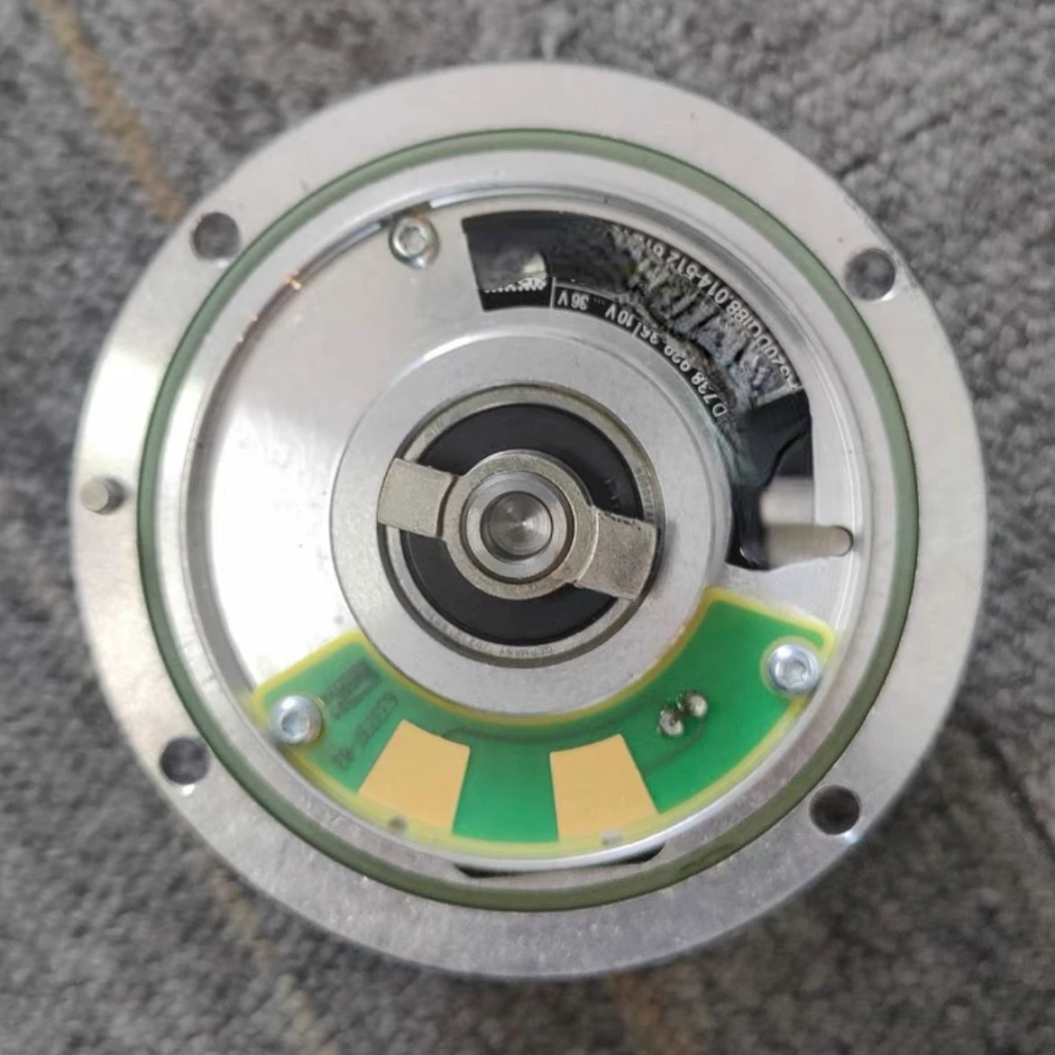 Used 6FX2001-5JD20-2DA0 SPARE ENCODER KIT FOR SYNCHRONOUS MOTORS 1FT/1FK SHAFT HEIGHT 48/63/80/100