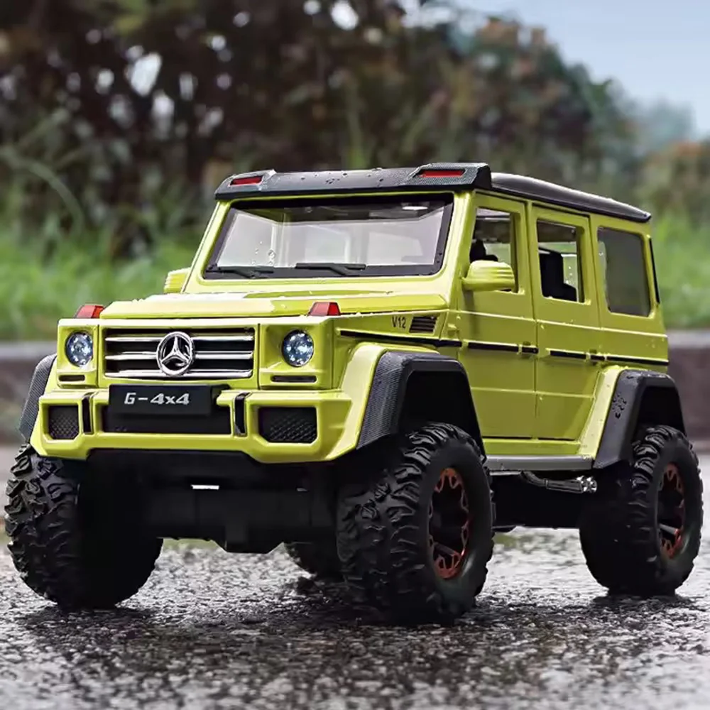 

1/24 Scale G500 4x4 Alloy Diecast Toy Car Model Wheel Pull Back SUV Rubber Tires 6 Doors Opened Off-road Vehicle for Kids Gifts