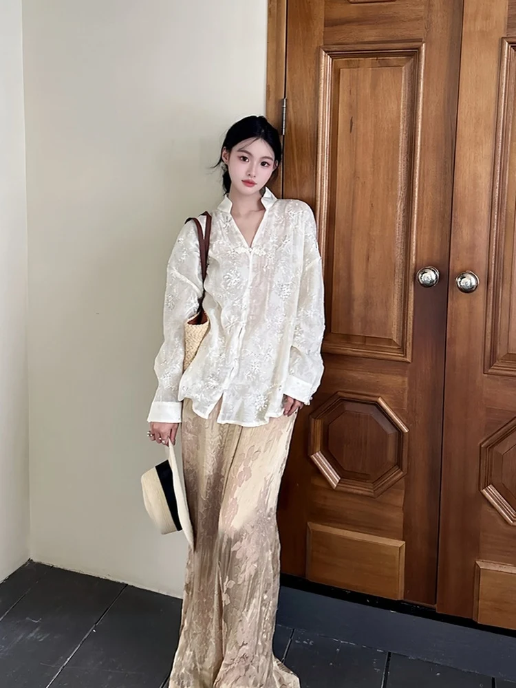 

Китайская женская блузка свободного кроя с вышивкой и кружевными вставками, дышащая, приятная к телу, летняя, с длинными рукавами