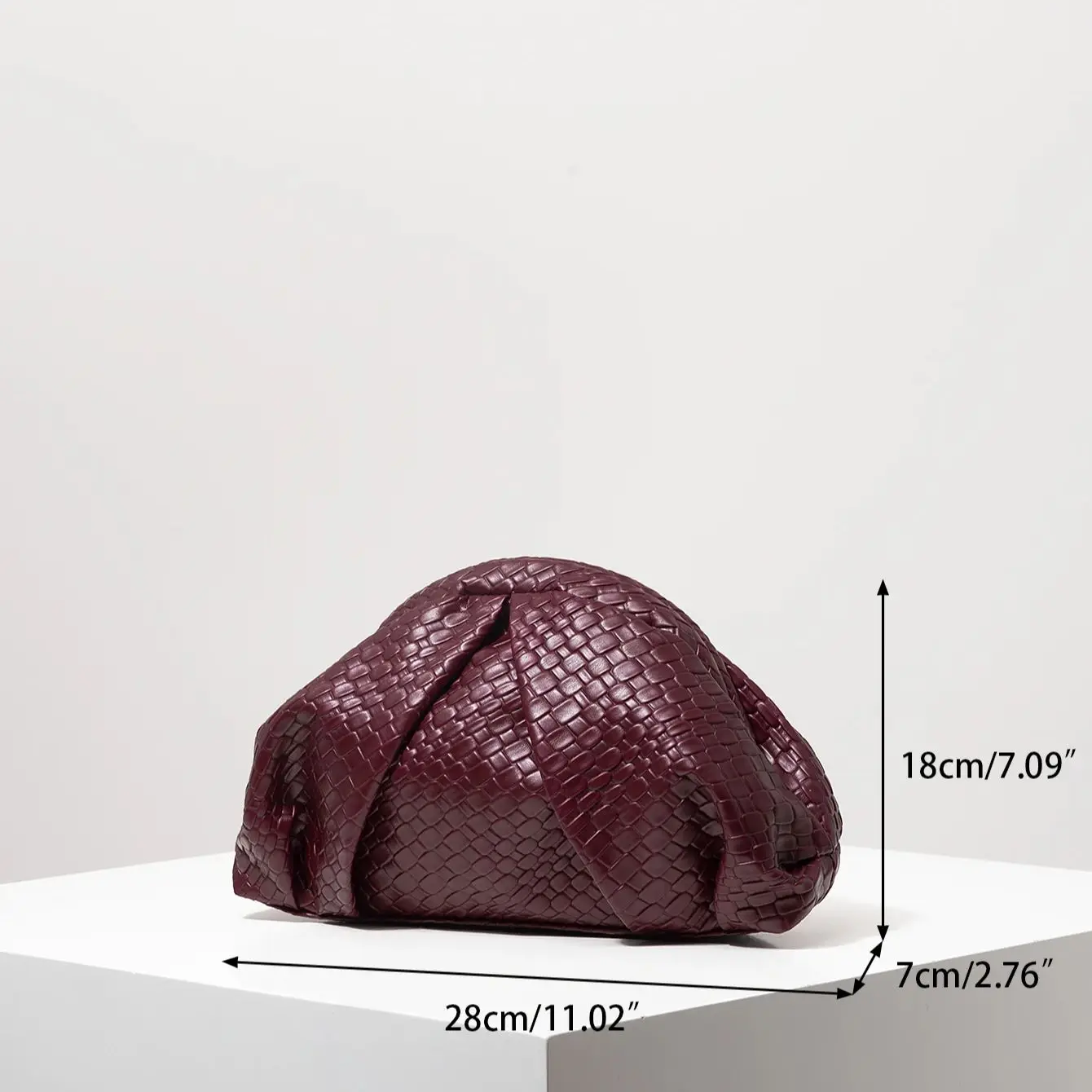 Vintage Artificial Leather Woven Pattern Clutch Bag，Burgundy Purse，Porm Dresses for Women，Shell Bag，Ruched Clouds Bag view 5