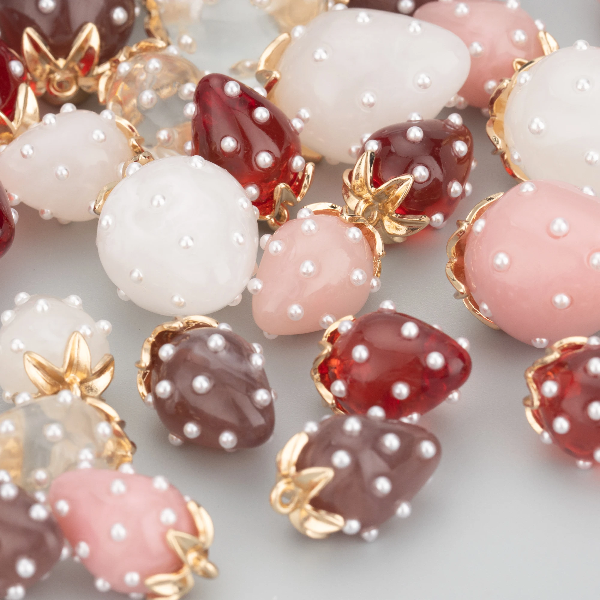 GUFEATHER MB69,18k gold rhodium plated,nickel free,strawberry shape,copper,plastic,diy pendants,jewelry accessories,10 pcs/lot