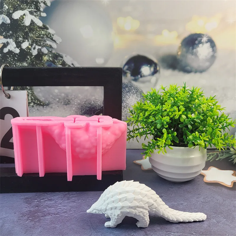 3D Pangolin Animals Silicone Mold Cute Pangolin Plaster Epoxy Resin Casting Making Molds Cement Handicraft Handmade Crafts Gifts