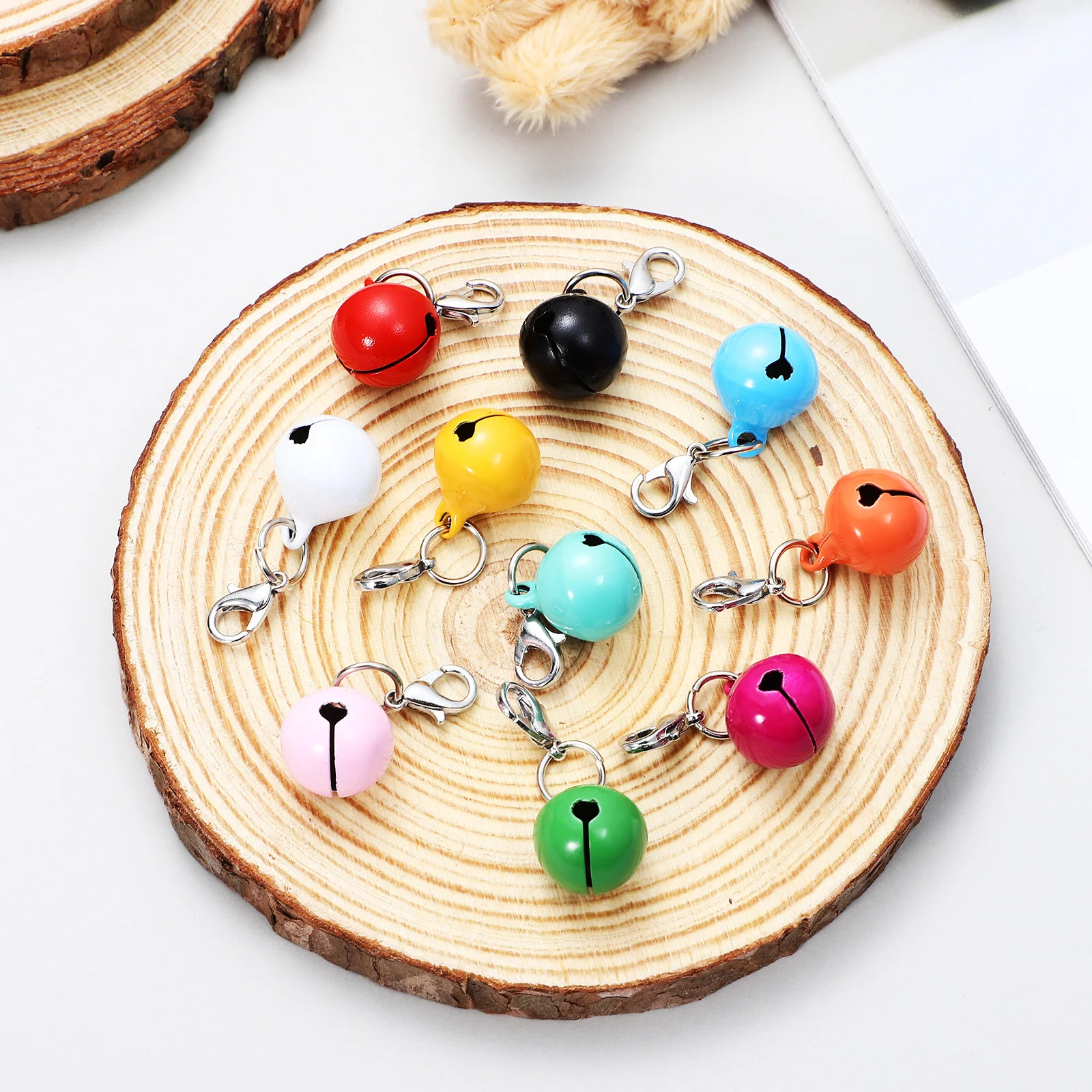 

20Pcs Pet Collar Bells Cat Dog Hanging Charms Copper Crafted Decorative Bells for Festival Home Decoration Multi-Function Puppy