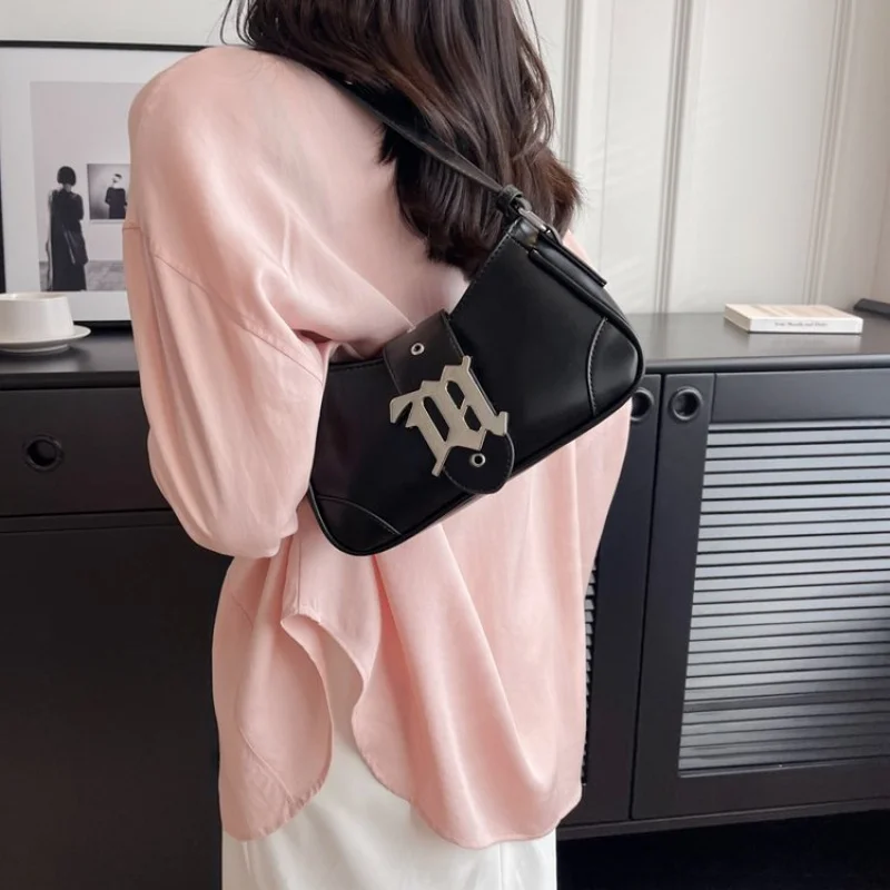 

Women's Tote Bag Made Of Grid-Printed Leather Featuring Paris Style And Casual Vintage Commuter Chic Look​