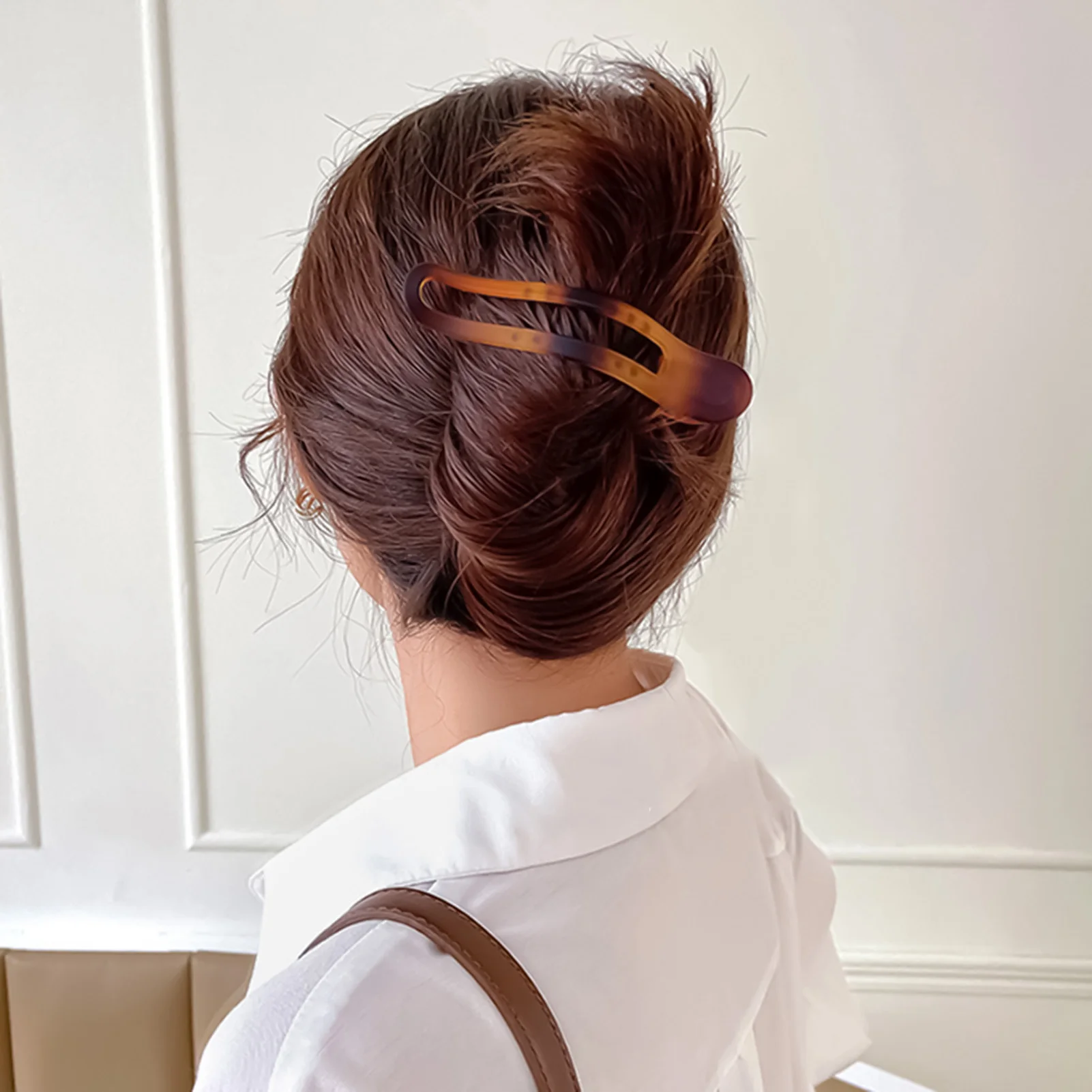 Resin Hair Claw Clip for Women 2 Teeth Duckbill Resin Hairpin for Women Girls Kids Hair Accessory