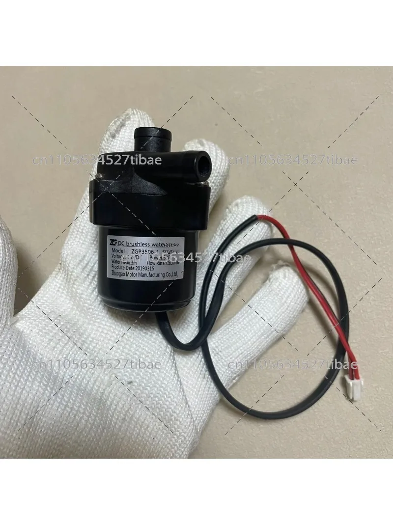 High-Quality DC 12V Brushless Water Pump 9W Micro Pump for Bathing, Solar Hot Water Booster, High-Temperature Resistant