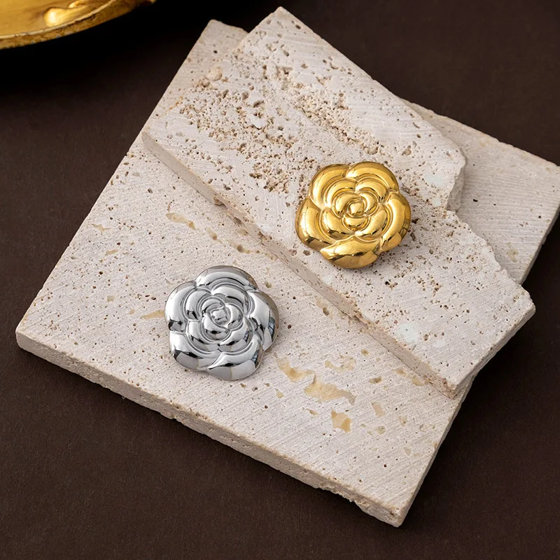 SKEDS Classic Women Men Elegant Rose Flower Alloy Pins Buckles Vintage Lady Small Size Floral Exquisite Brooches Jewelry Gift