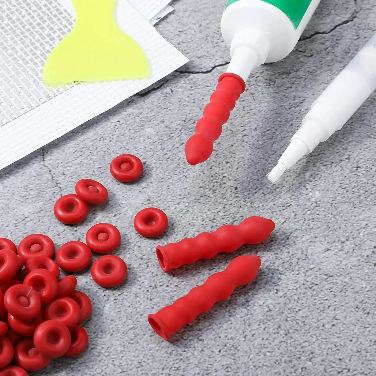 20pcs Caulk Caps Glass Glue Tip Sealing Cap Barrel Glue Mouth Protective Cover Caulking Gun Nozzles Caps Red Caulk Saving Cover