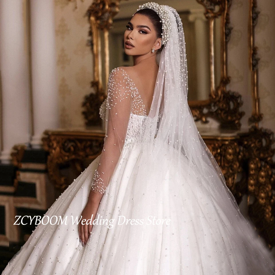 Vestido de casamento branco luxuoso com o-pescoço e pérolas frisadas, mangas compridas vestido de baile, até o chão, trem de varredura, vestido nupcial sem encosto, 2024