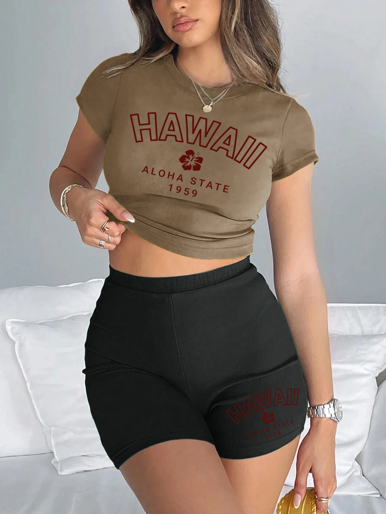 Women Two Pieces Set Slim-Fit T-Shirts & Shorts Hawaii Simple Pattern Prints Crop Tops Fashion High Elastic Soft Clothing Summer