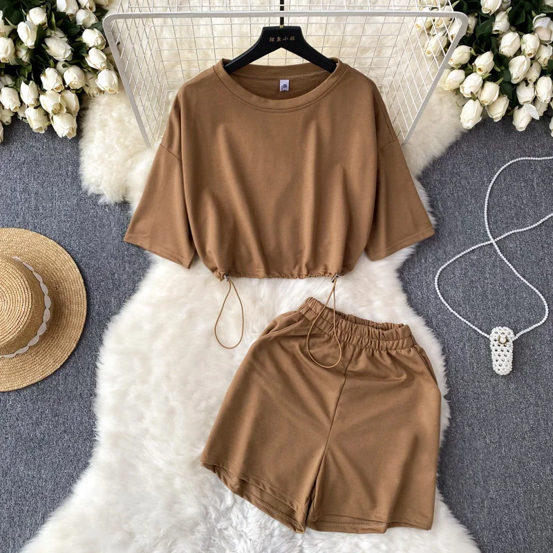 

Foamlina Casual Women Summer 2 Piece Sets O Neck Short Sleeve Drawstring Cropped T Shirt Top and Elastic Waist Short Pants Suits