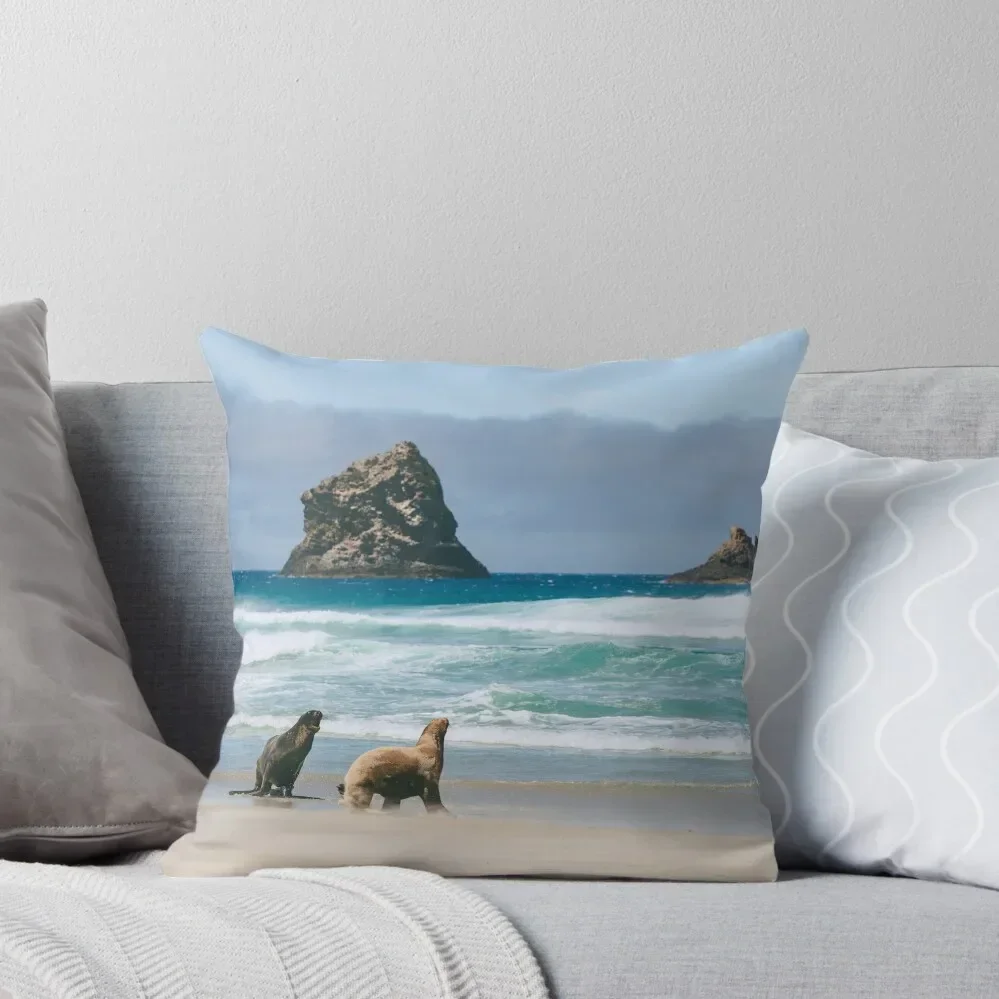 Sea Lions and Ocean Waves at Beach in Otago New Zealand Throw Pillow Luxury Cushion Cover Cusions Cover pillow