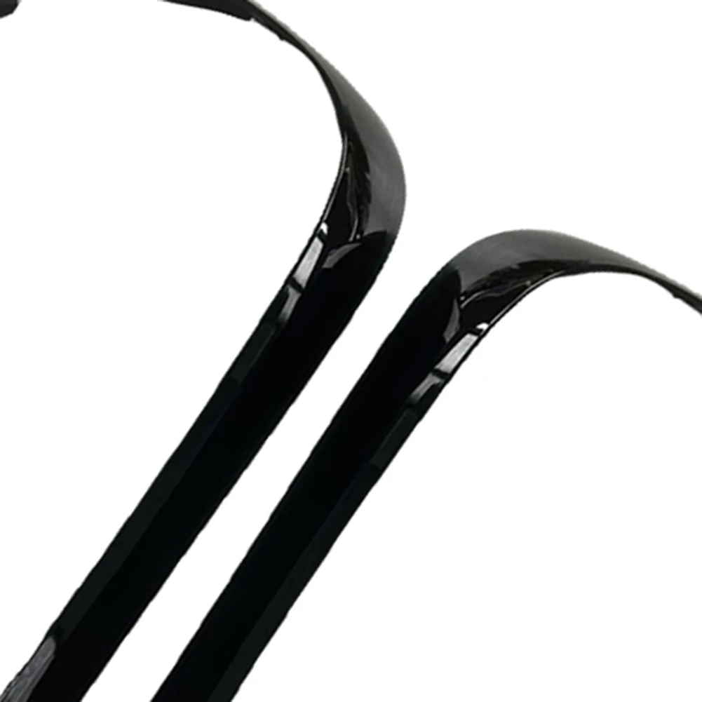 

﻿ 2pcs Tail Lamp Frame Bezel For Countryman F60 2016-2019 51712414989，51712414990，51712414990，63217385428