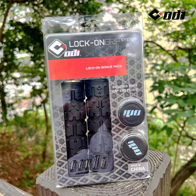 

Замок ODI RG01 — на ручках велосипедного руля: противоскользящий, амортизирующий, двойной замок для горных велосипедов