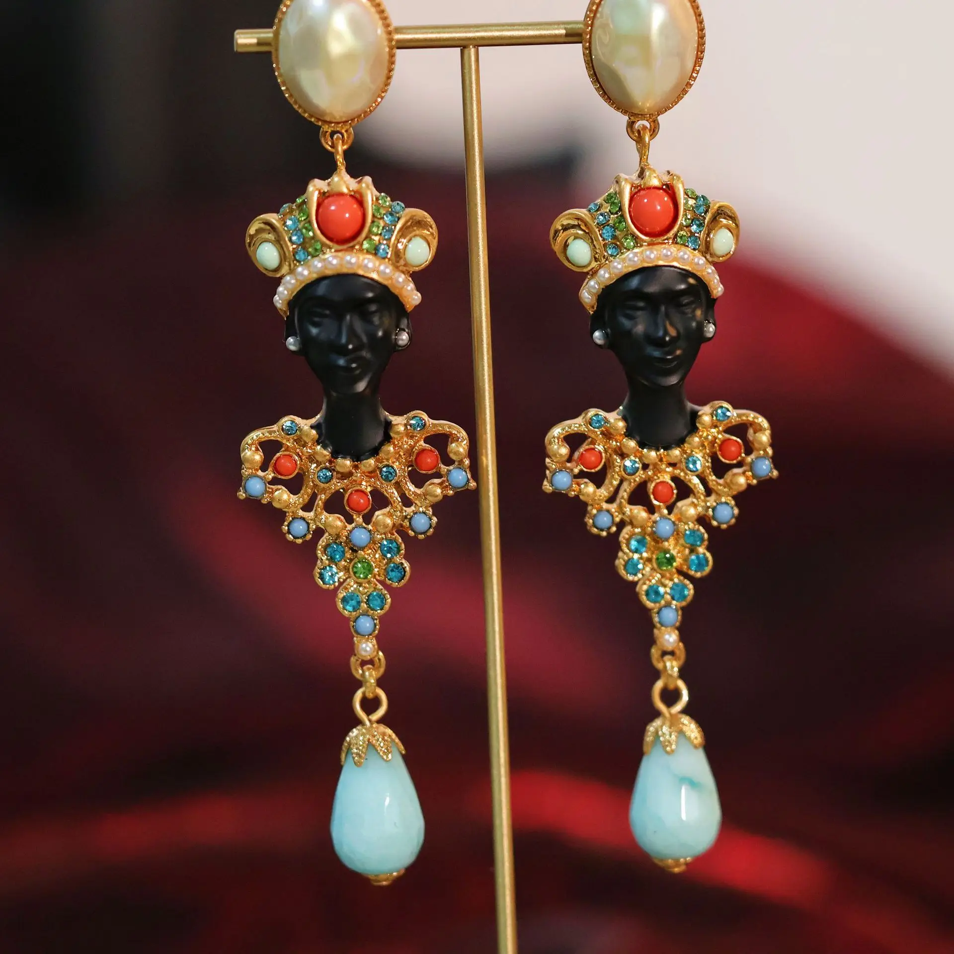 

New Fashion Ear Clip Brooch Western Antique Vintags Egyptian Modeling Colorful Gem Pearl Ear Clip Medieval Brooch Female