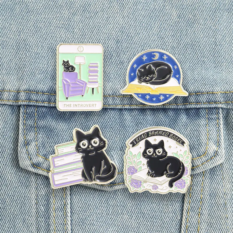 Buchliebhaber Emaille-Pins Schwarze Katze Leser-Broschen Ich Lese Verbotene Bücher Anstecknadeln Introvert Bookworm Schmuck Geschenk für Freunde