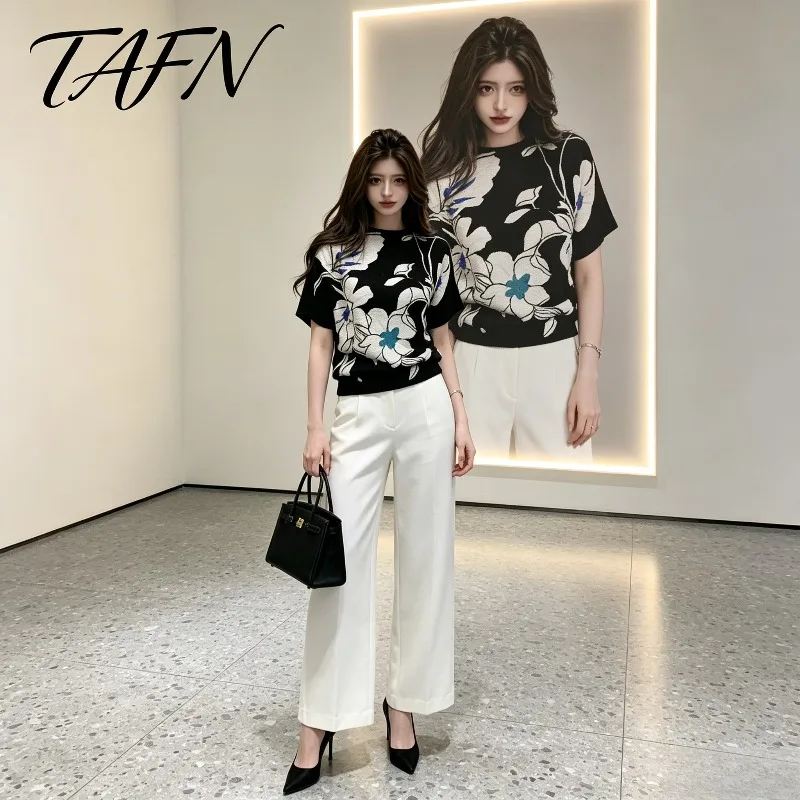 Miyake Pleated 2026 Summer New Printed Pleated Top Elegant Commuter Round Neck Short Sleeve T-Shirt Women's Short Sleeve T-Shirt